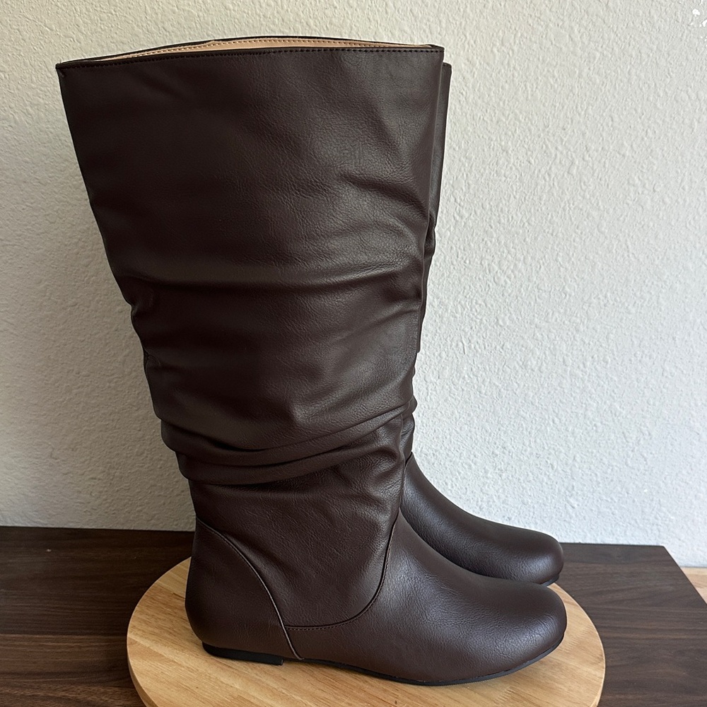 Journee Collection Womens Jayne-Wdwc Wide Calf Flat Heel Slouch Boots